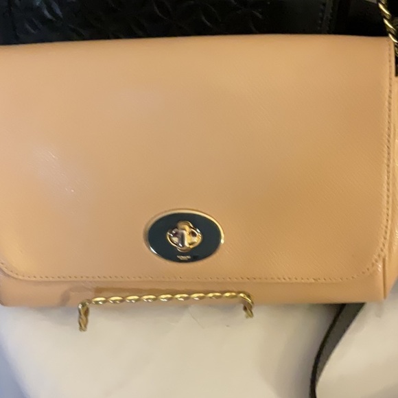 Coach - Picture 1 of 1